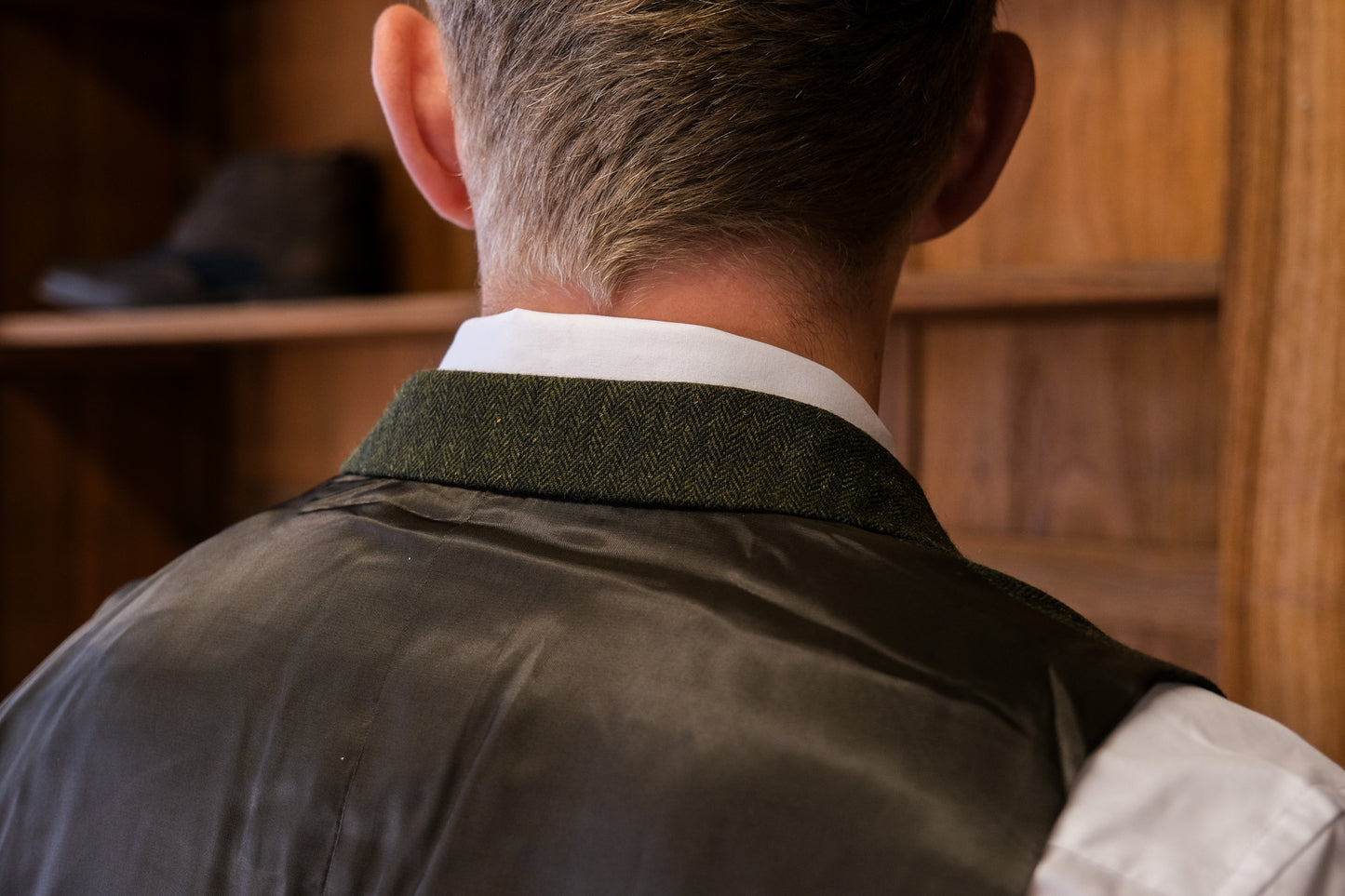 TAVERNY Chief tweed olive suit