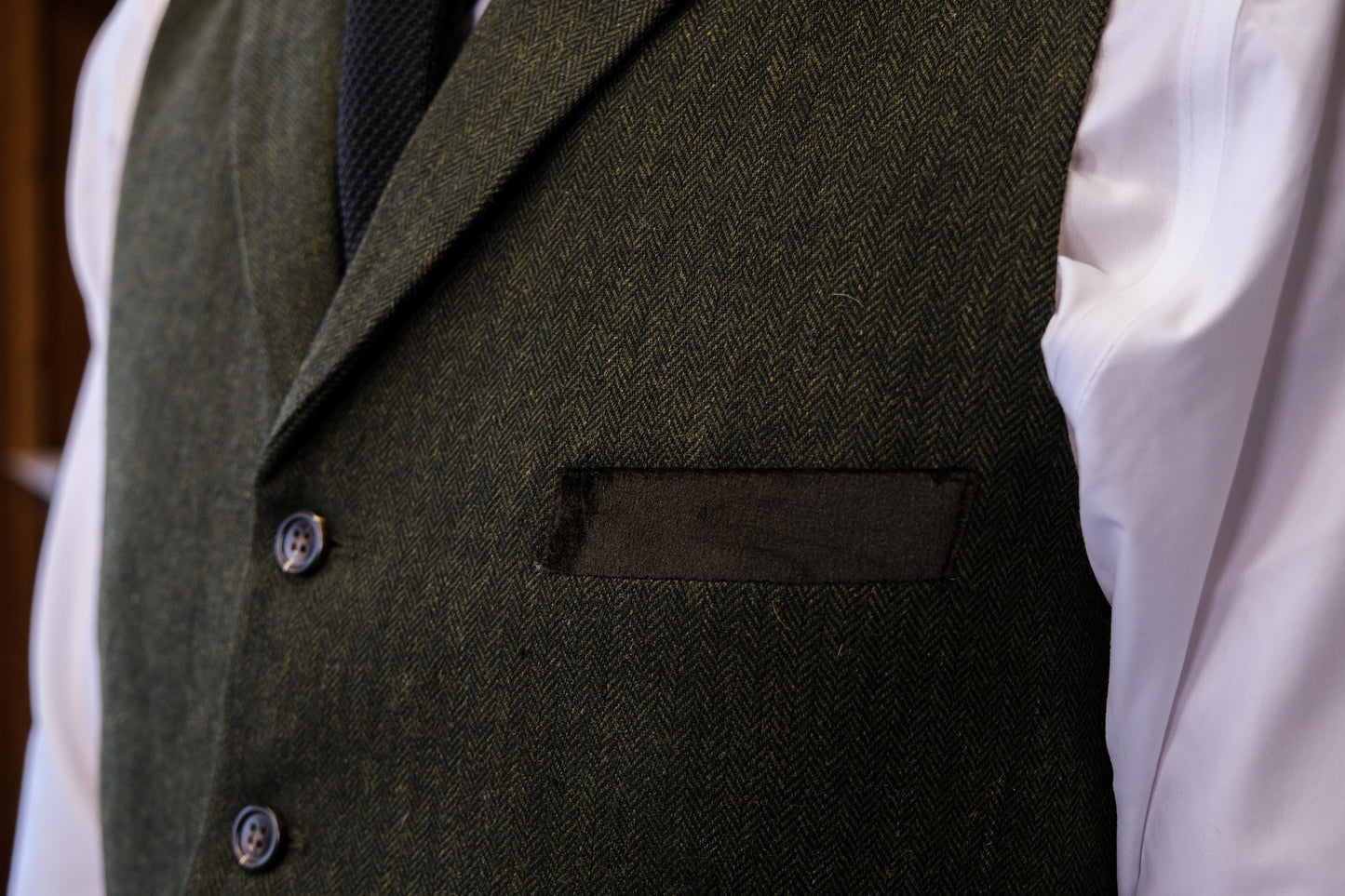 TAVERNY Chief tweed olive suit