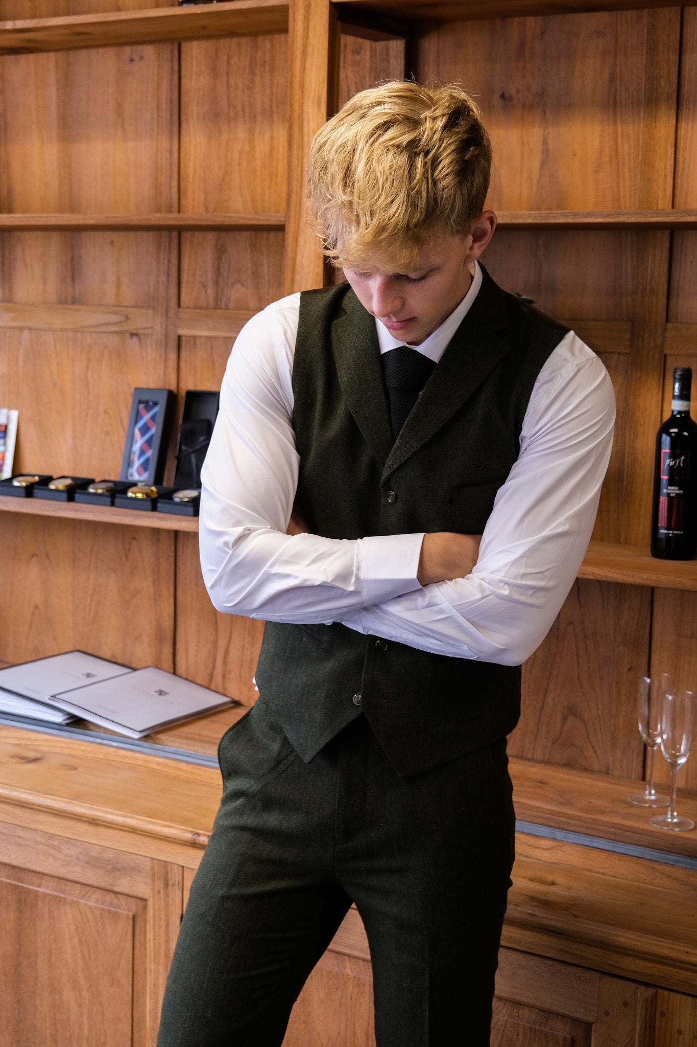 TAVERNY Chief tweed olive suit