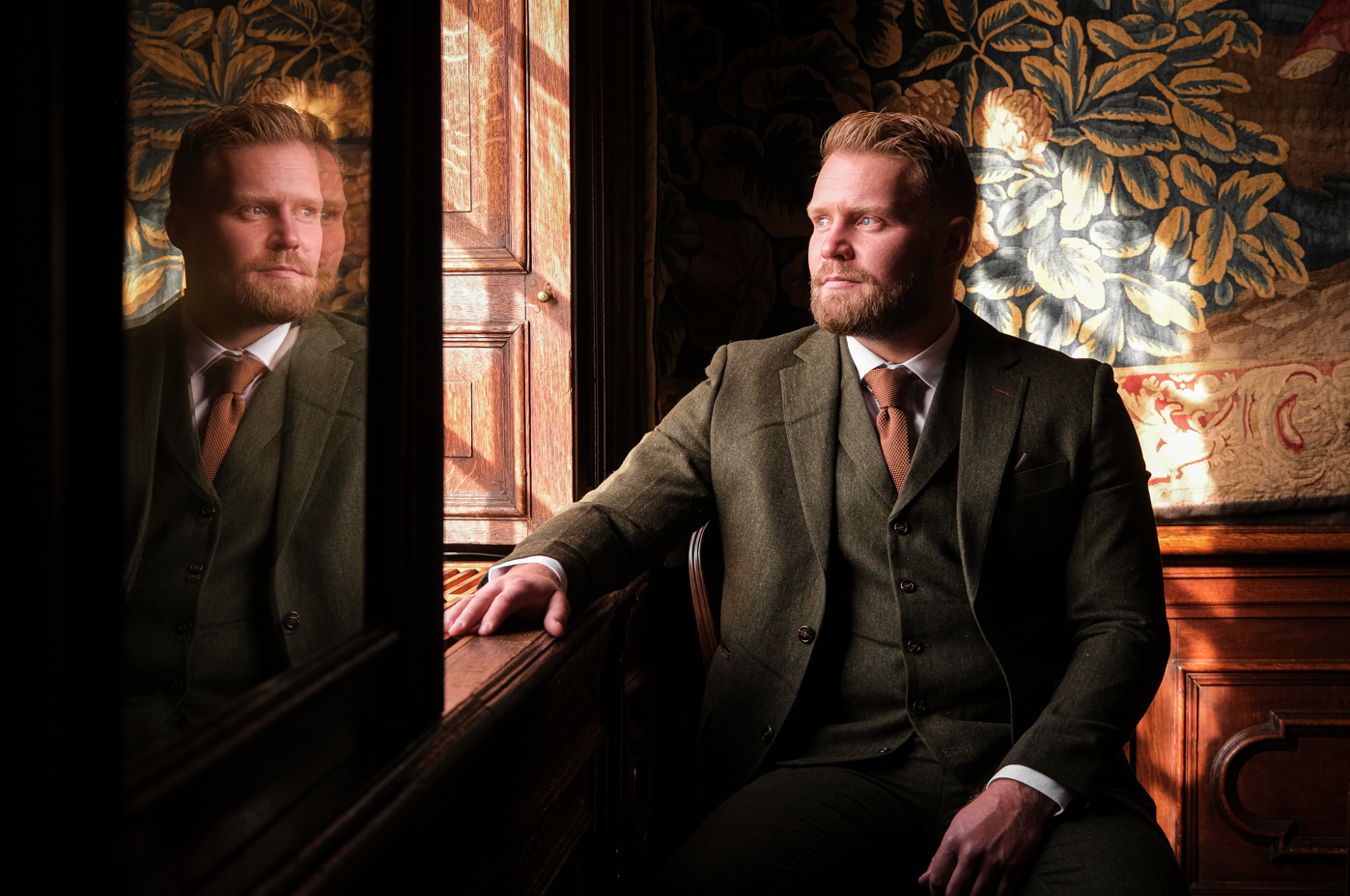 TAVERNY Chief tweed olive suit