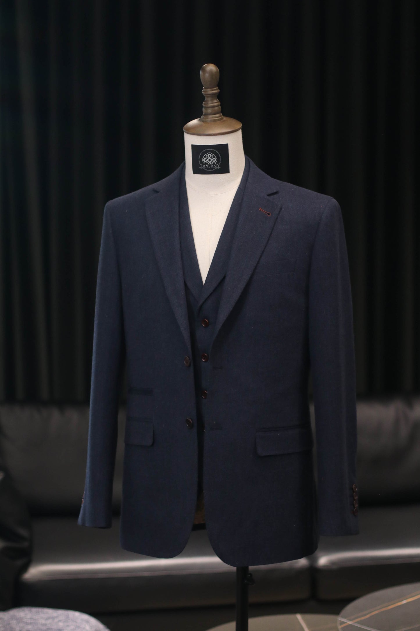 TAVERNY Chief tweed navy suit