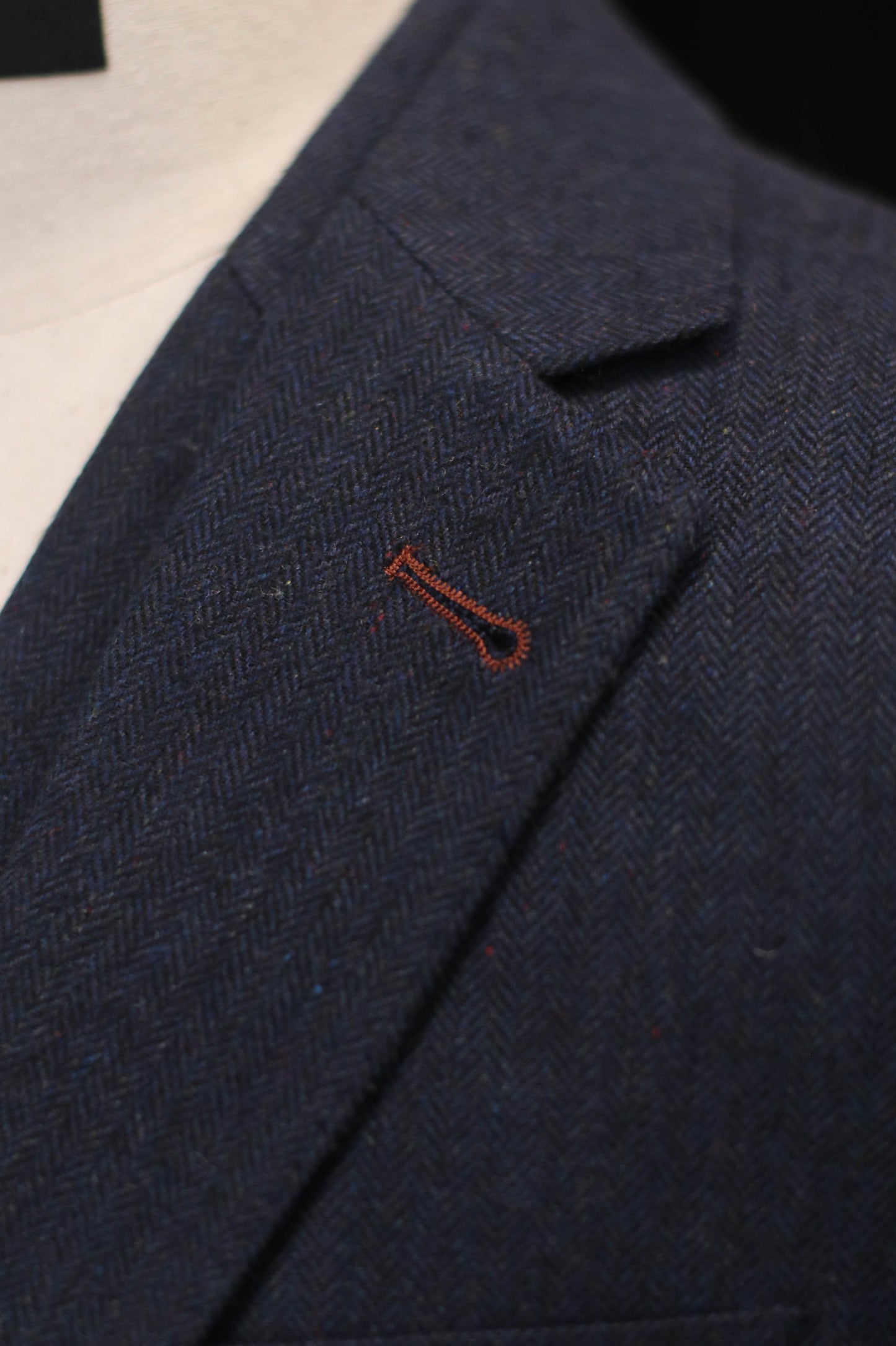 TAVERNY Chief tweed navy suit